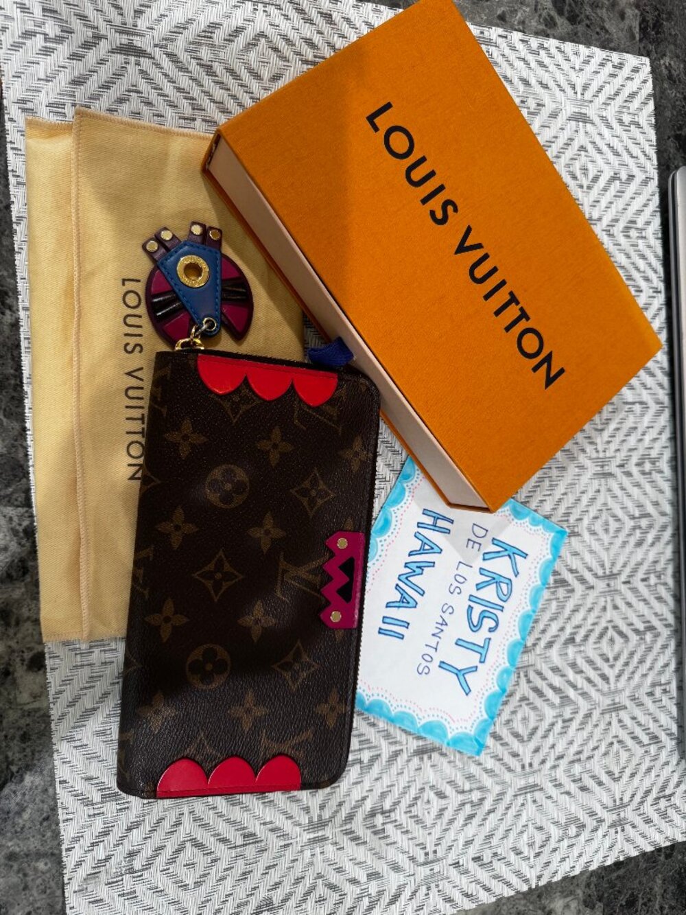 Louis Vuitton Monogram Totem (Flamingo) Zippy Wallet